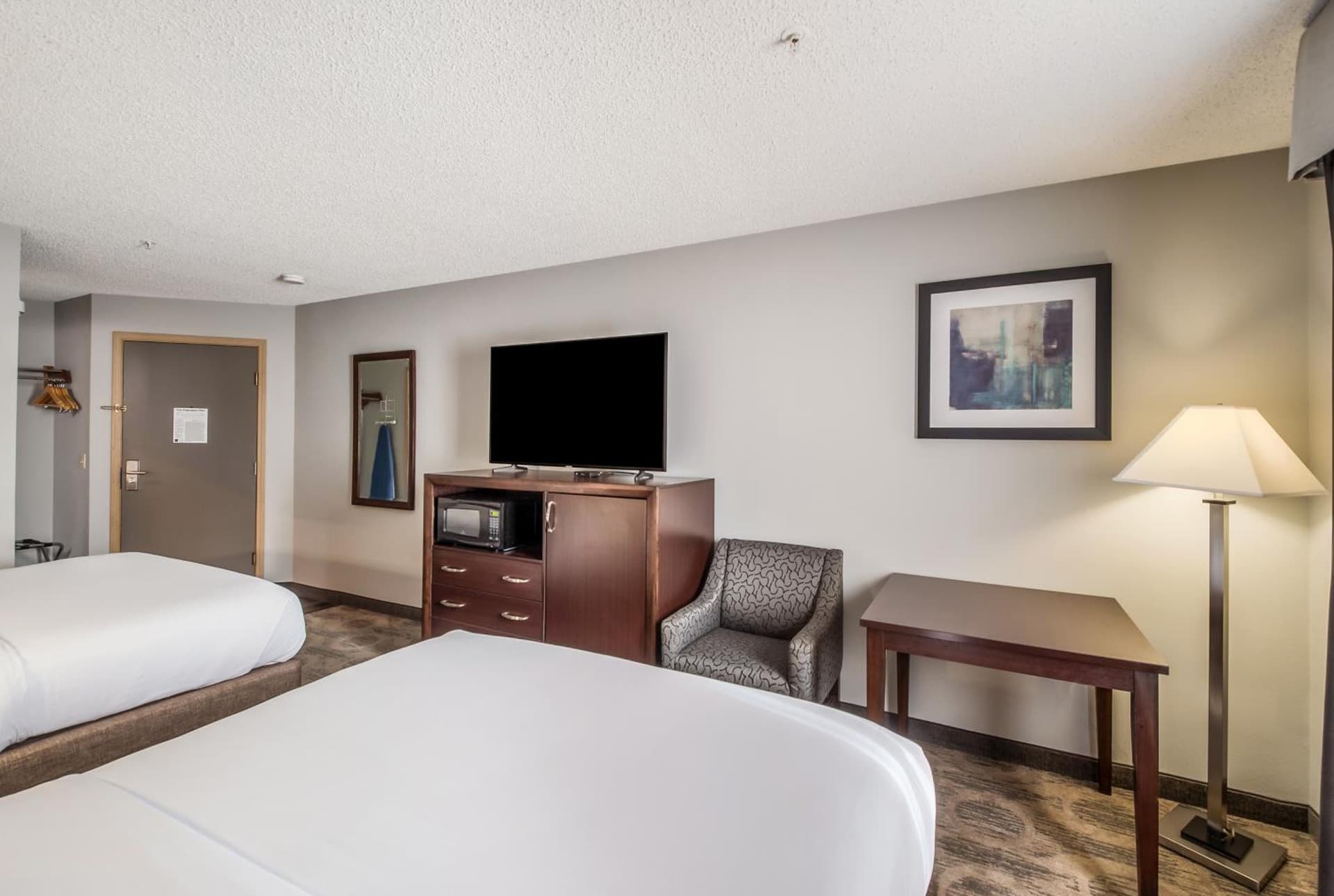 Red Lion Inn & Suites Sequim at Olympic National Park gallery photo in Sequim, WA — image 7