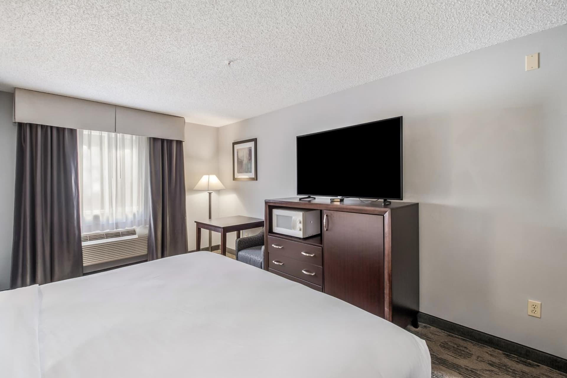 Red Lion Inn & Suites Sequim at Olympic National Park gallery photo in Sequim, WA — image 20
