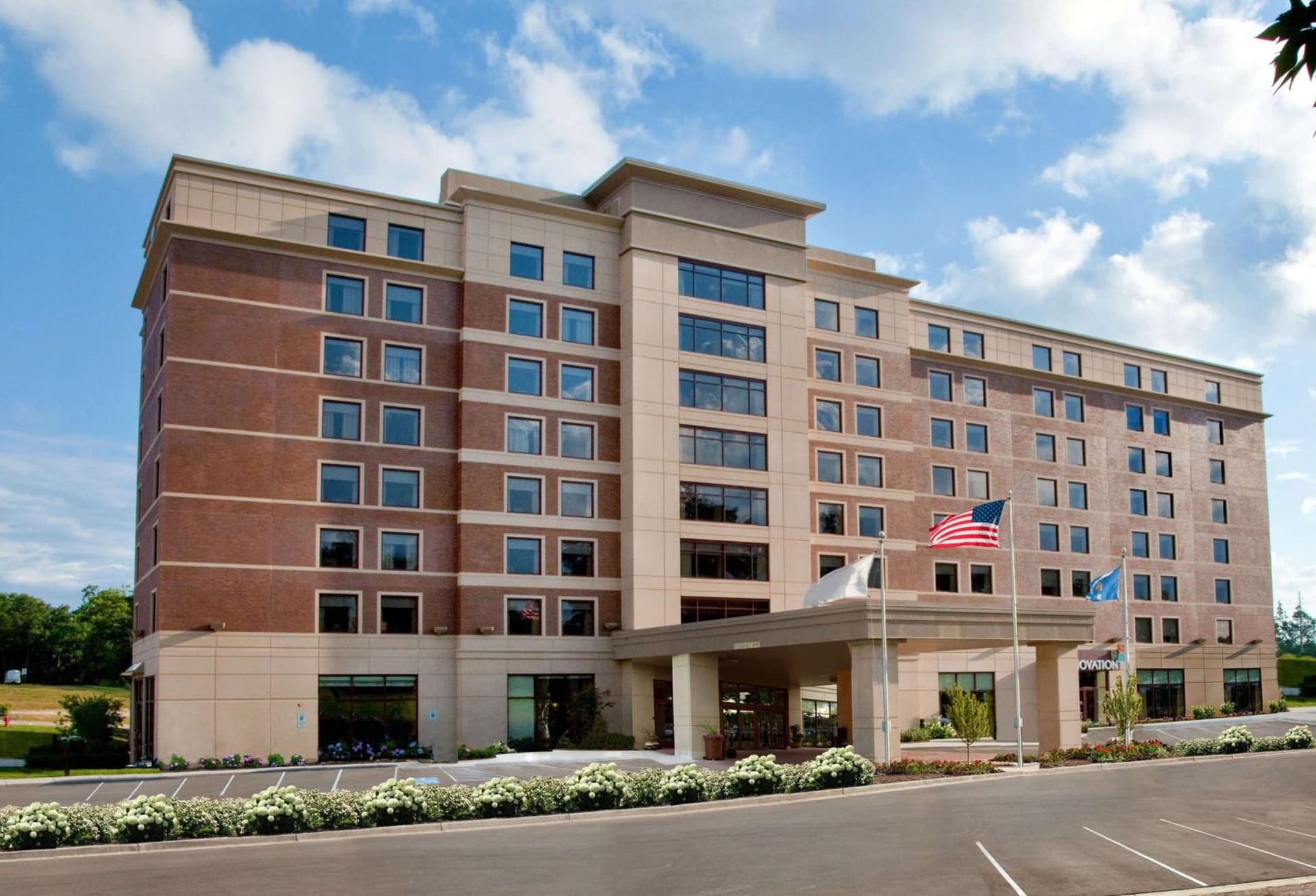 Sonesta Milwaukee West Wauwatosa featured exterior or lobby in Wauwatosa, WI — similar hotel