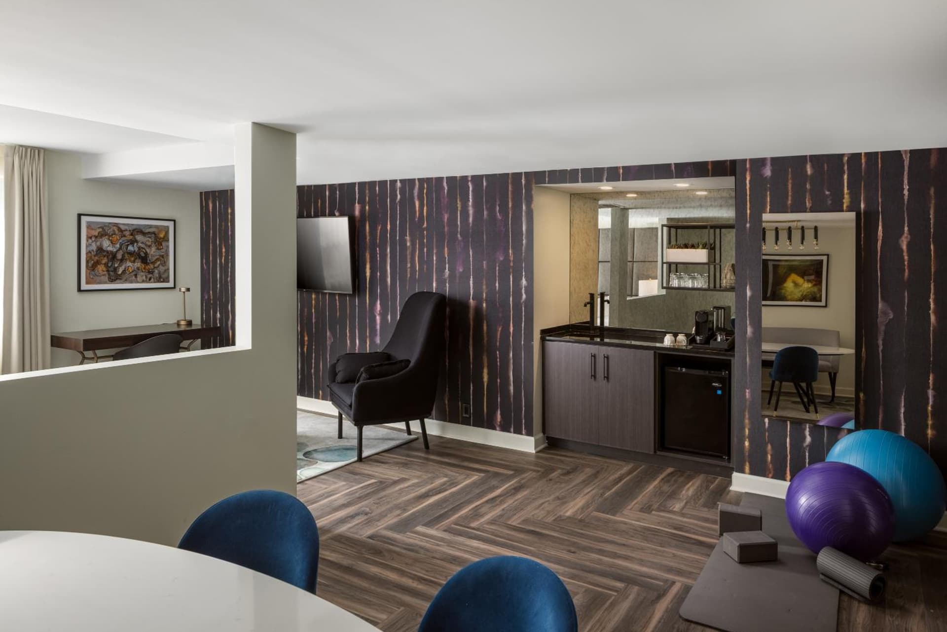 Hotel Deco Omaha, Tapestry Collection by Hilton gallery photo in Omaha, NE — image 28