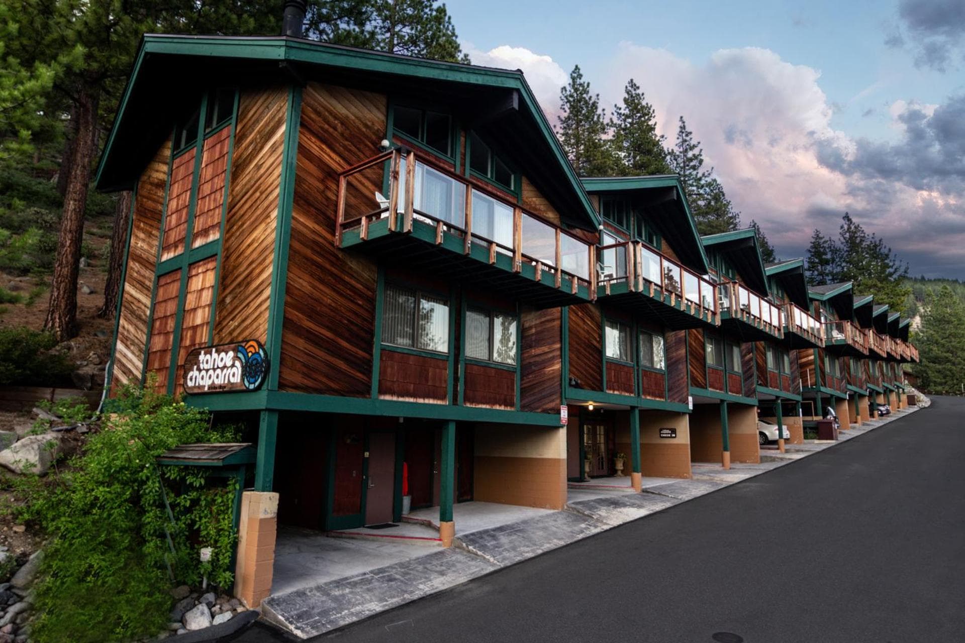 Tahoe Chaparral interior in Incline Village, NV — gallery photo 2