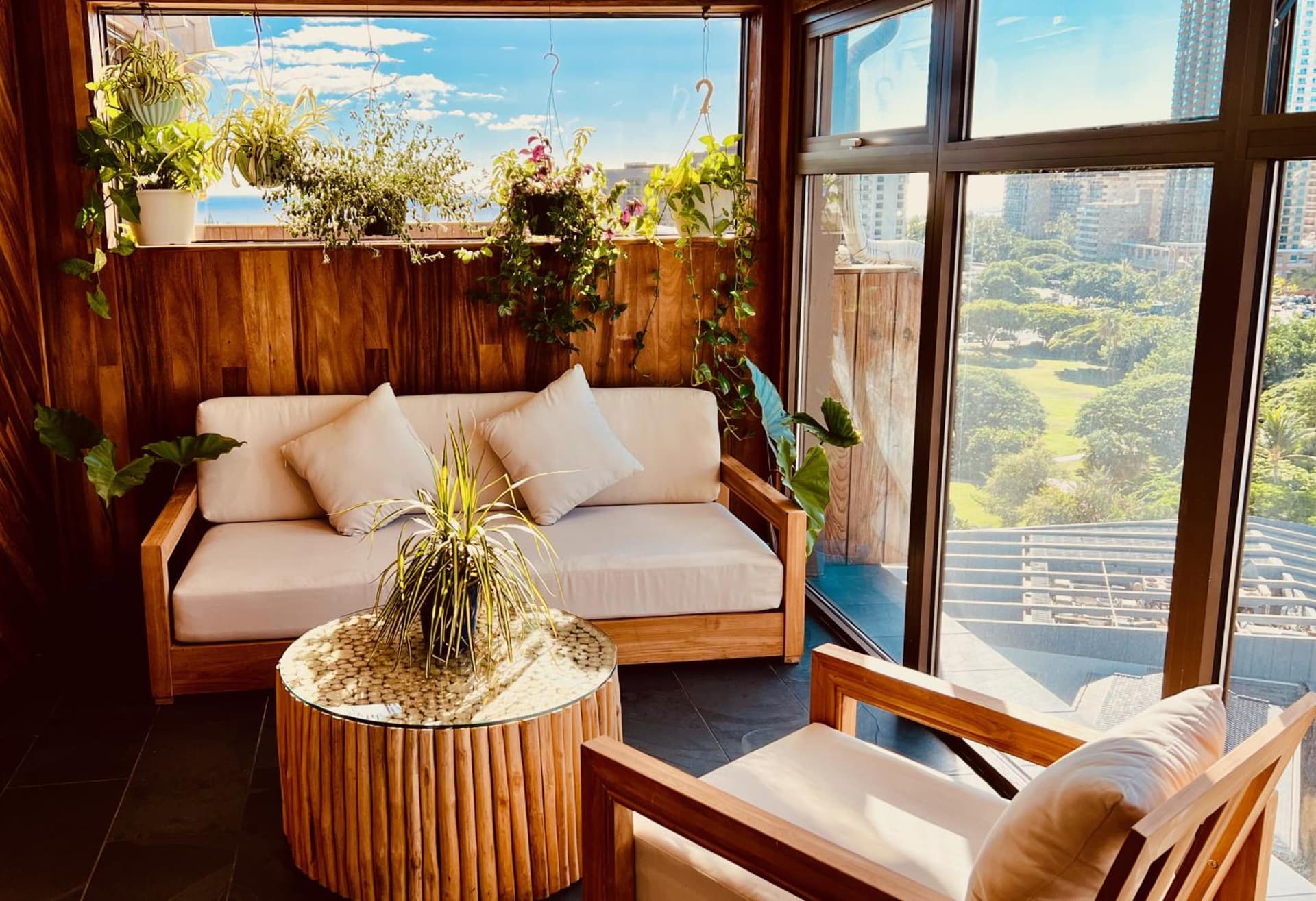 Hotel La Croix gallery photo in Honolulu, HI — image 91
