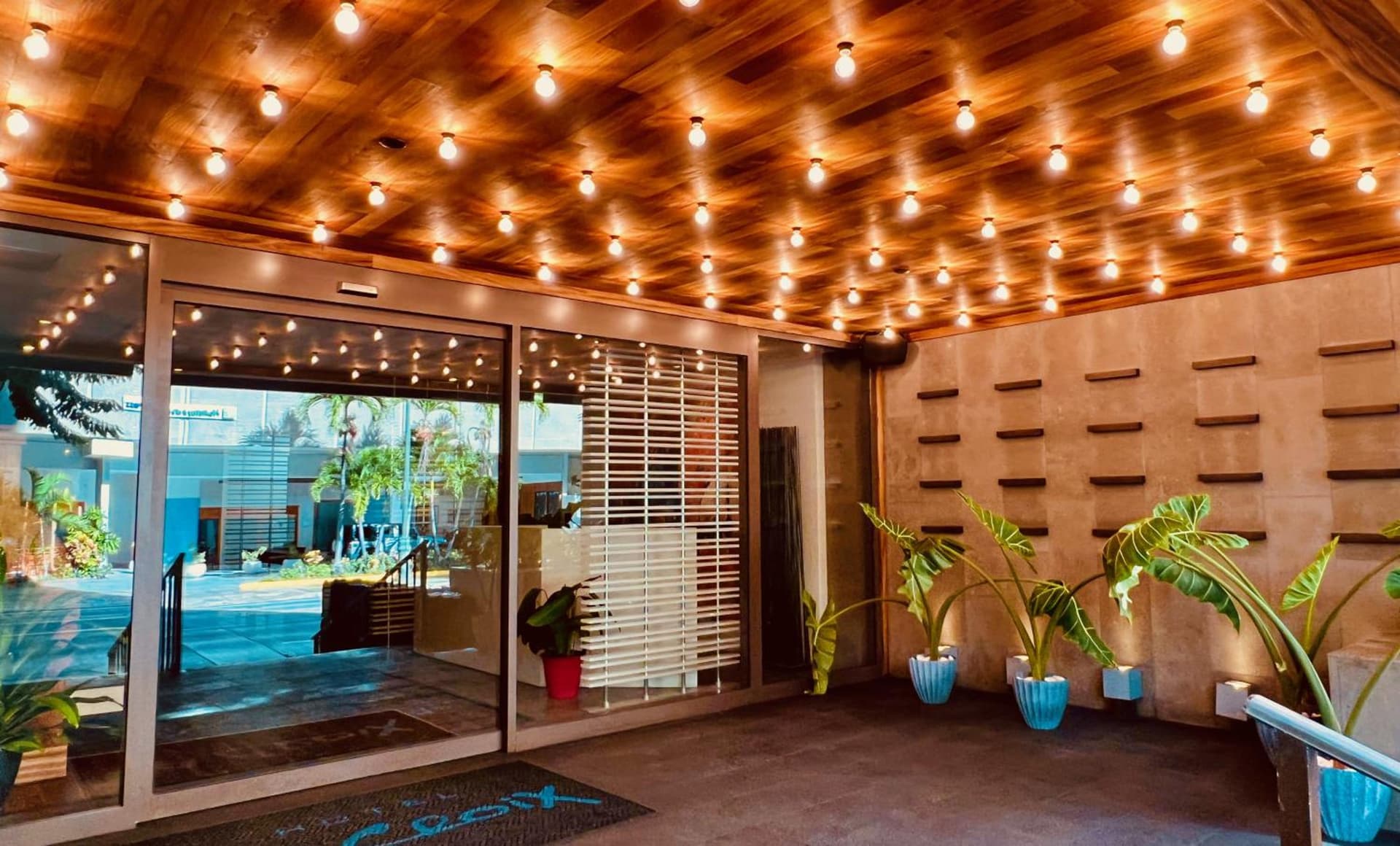 Hotel La Croix gallery photo in Honolulu, HI — image 114