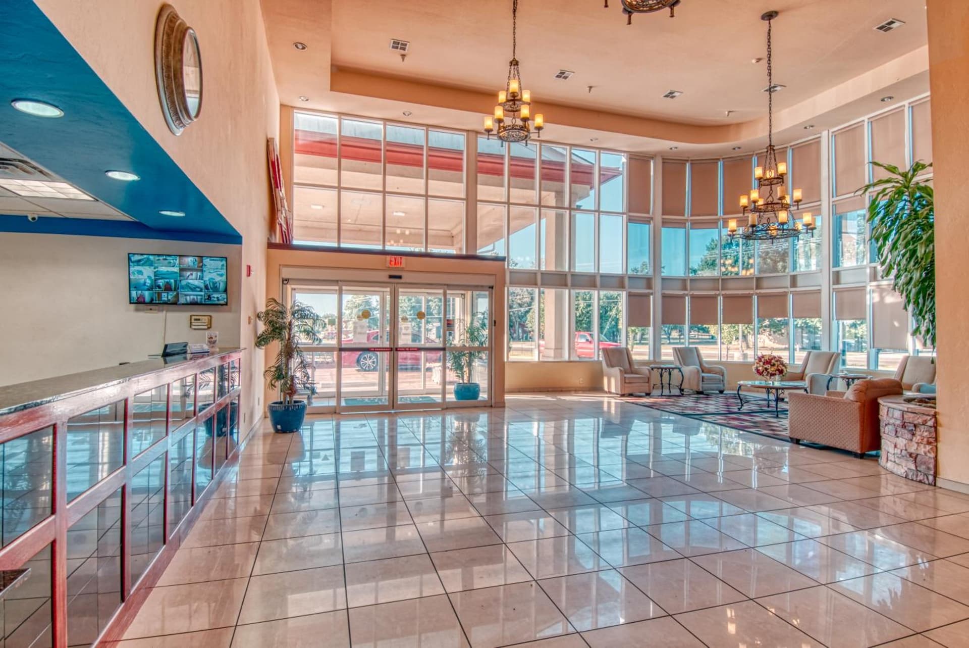 Express inn & suites property views in Norman, OK — gallery photo 3