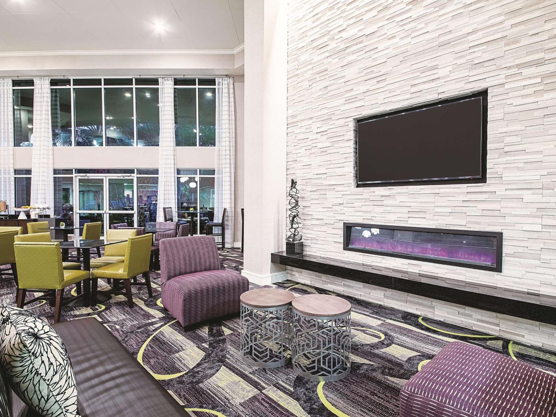 La Quinta by Wyndham Austin Airport gallery photo in Austin, TX — image 37