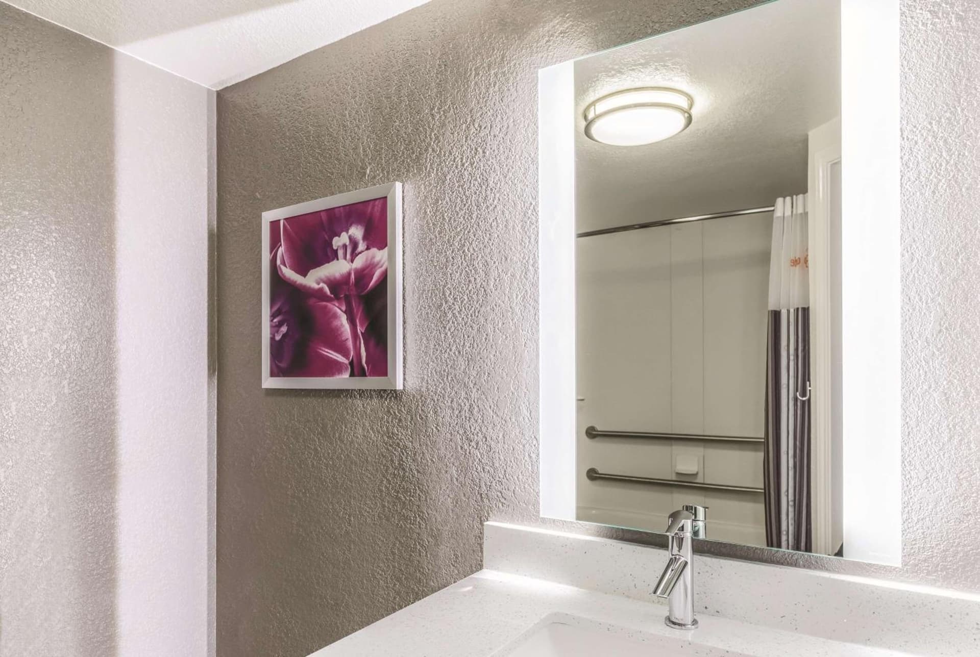 La Quinta by Wyndham Austin Airport gallery photo in Austin, TX — image 40