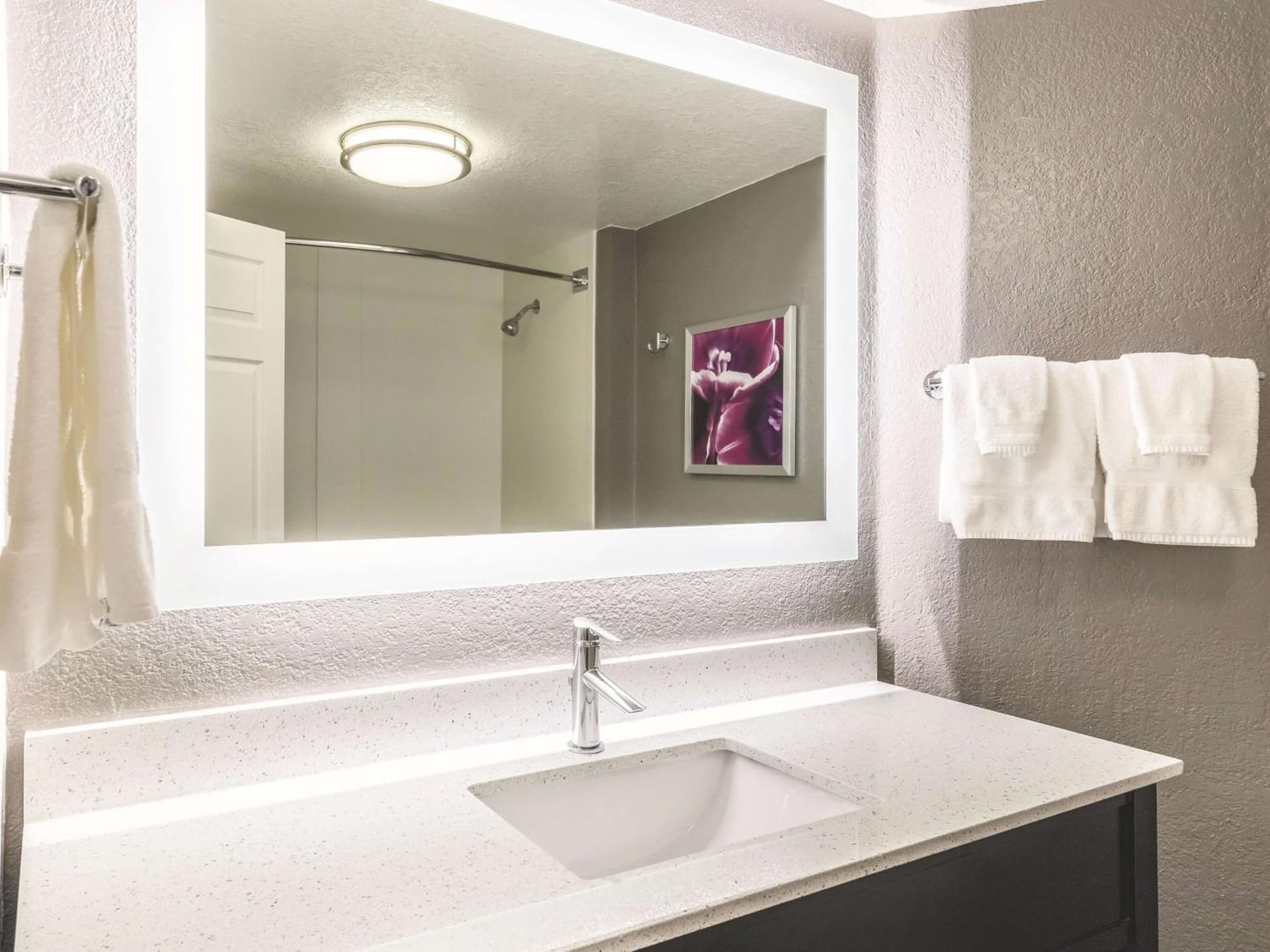 La Quinta by Wyndham Austin Airport gallery photo in Austin, TX — image 34