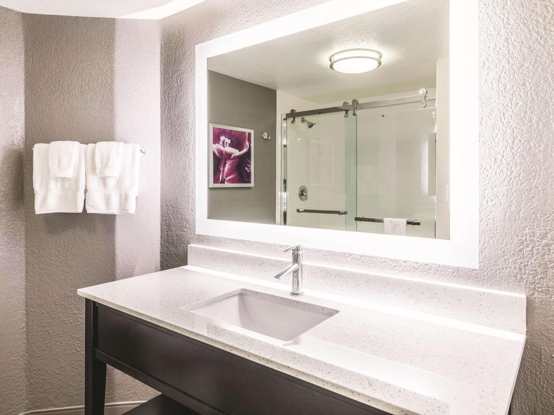 La Quinta by Wyndham Austin Airport gallery photo in Austin, TX — image 27