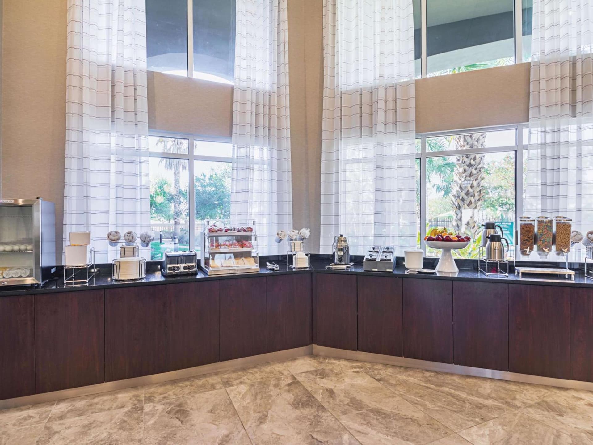 La Quinta by Wyndham Austin Airport gallery photo in Austin, TX — image 29