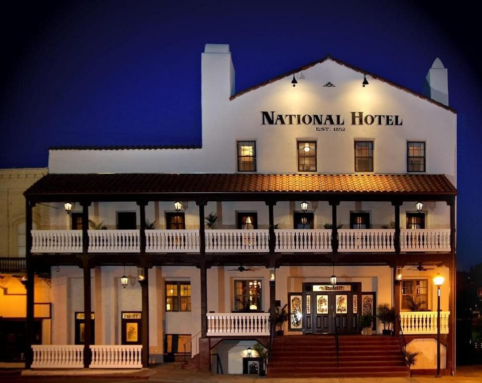 National Hotel Jackson, Tapestry Collection by Hilton interior in Jackson, CA — gallery photo 2