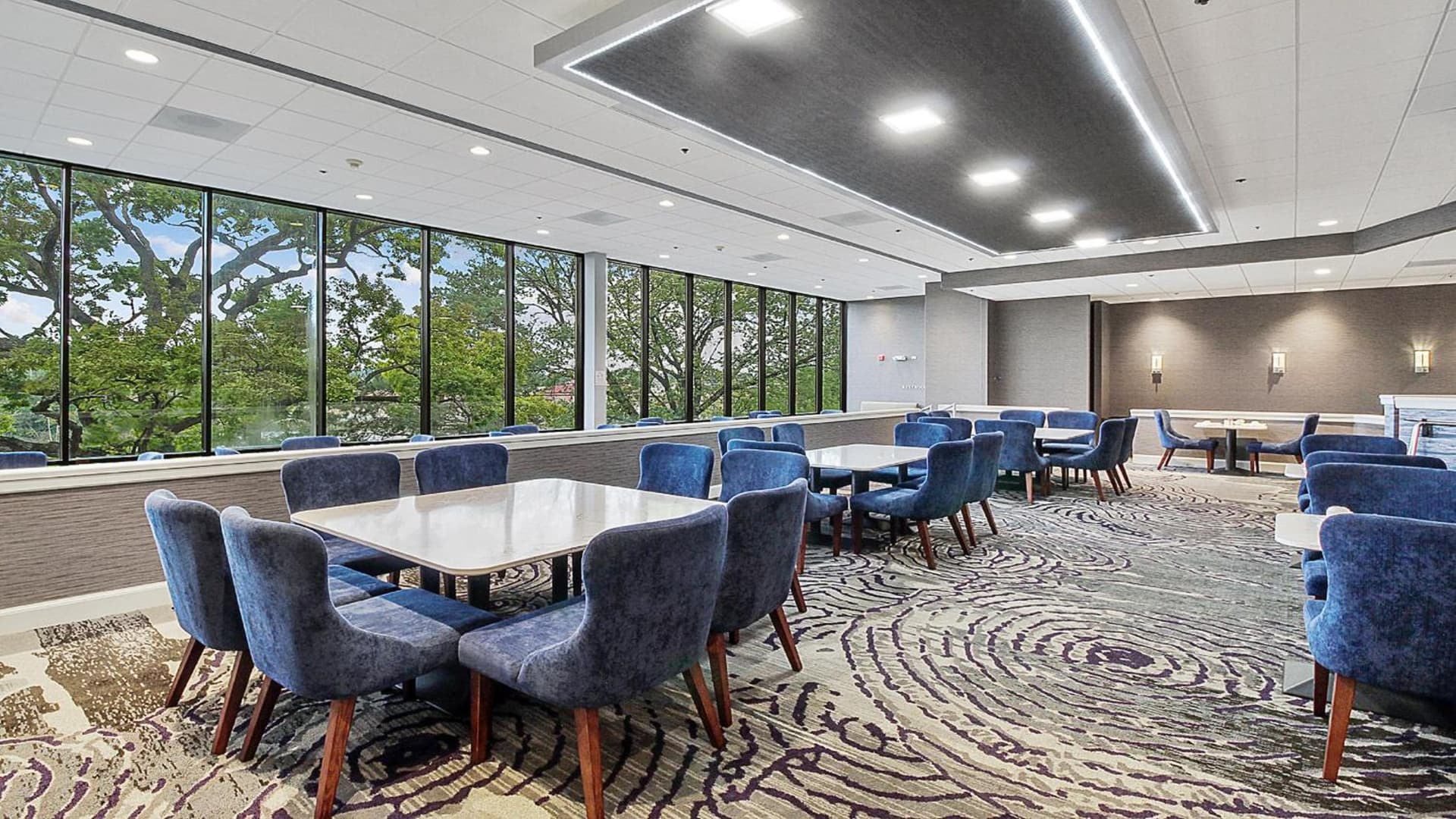 Holiday Inn Chicago Nw Crystal Lk Conv Ctr by IHG gallery photo in Crystal Lake, IL — image 57