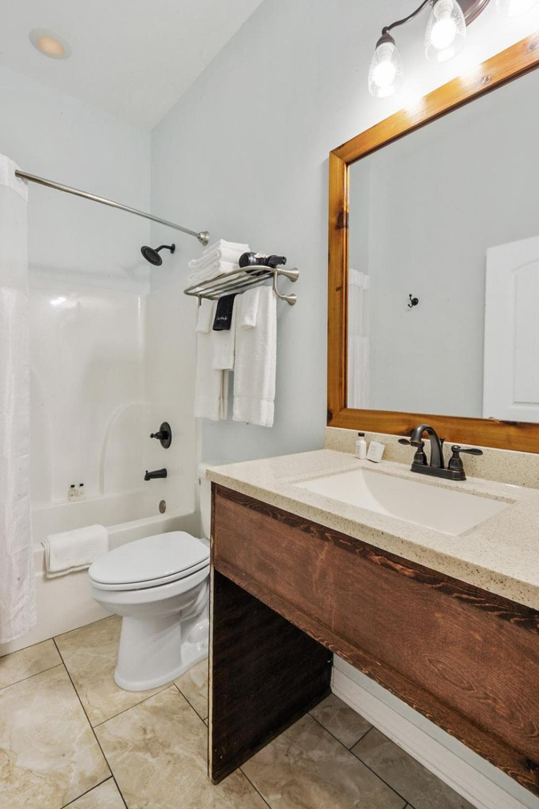 Hotel Whiskey in Pass Christian interior in Pass Christian, MS — gallery photo 2
