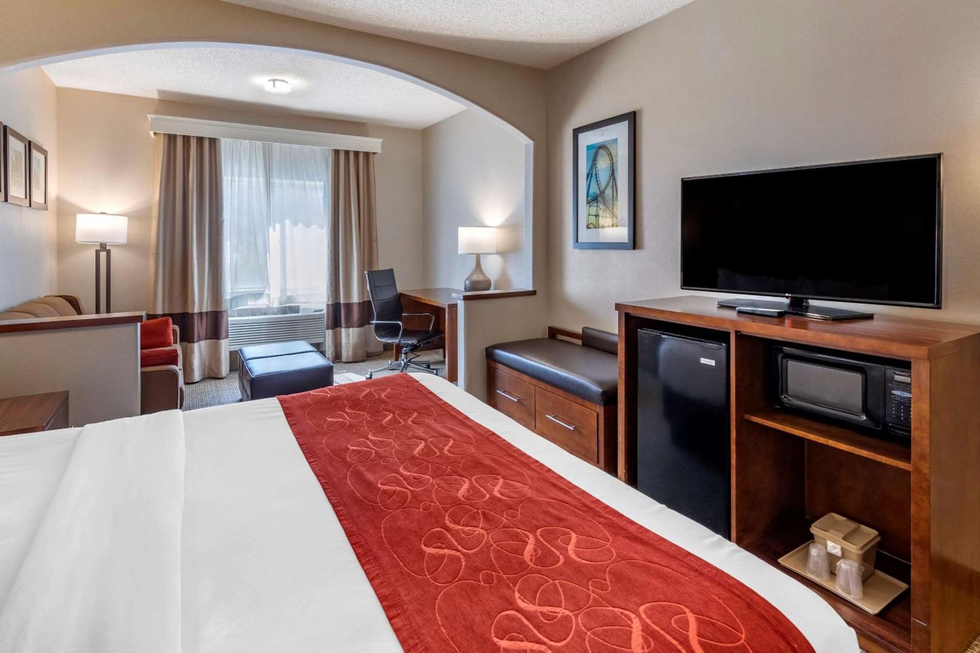 Comfort Suites Near Six Flags Magic Mountain gallery photo in Stevenson Ranch, CA — image 27
