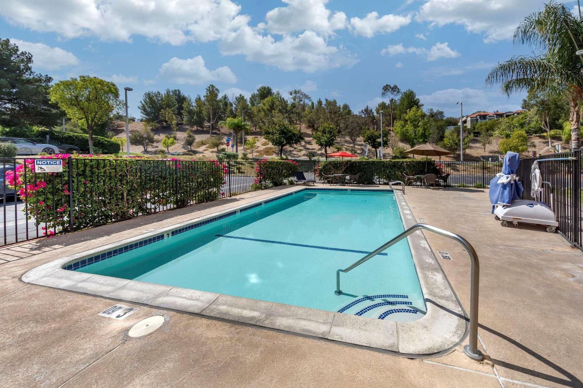 Comfort Suites Near Six Flags Magic Mountain gallery photo in Stevenson Ranch, CA — image 6
