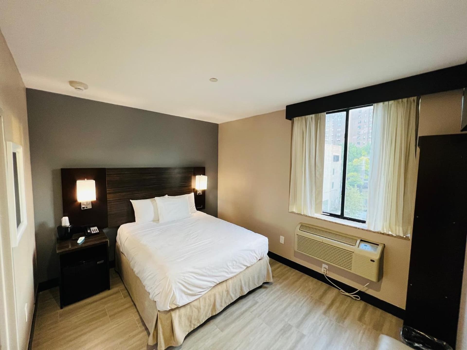 Rockaway Hotel interior in Brooklyn, NY — gallery photo 2