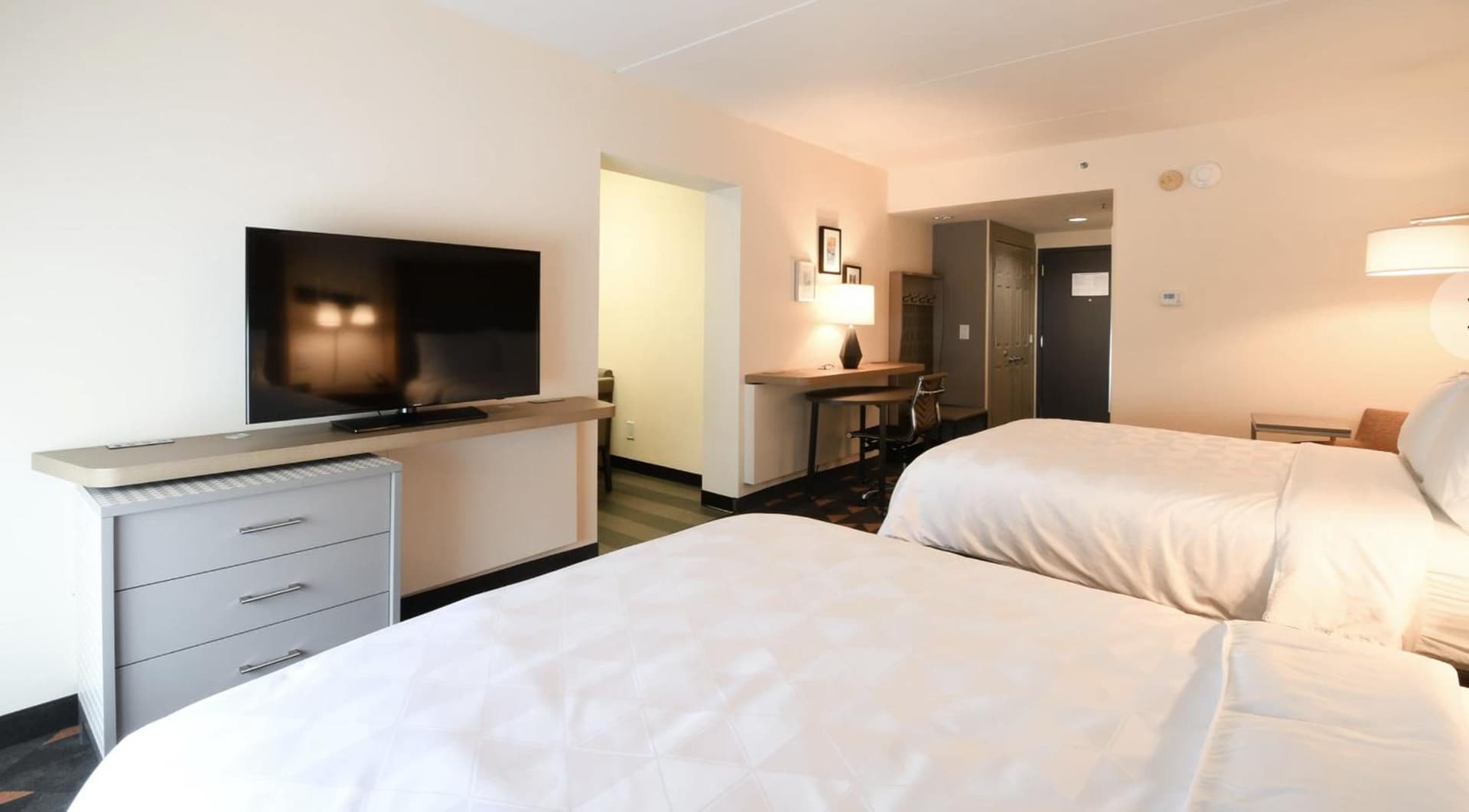 Holiday Inn Fredericksburg - Conference Center by IHG interior in Fredericksburg, VA — gallery photo 2