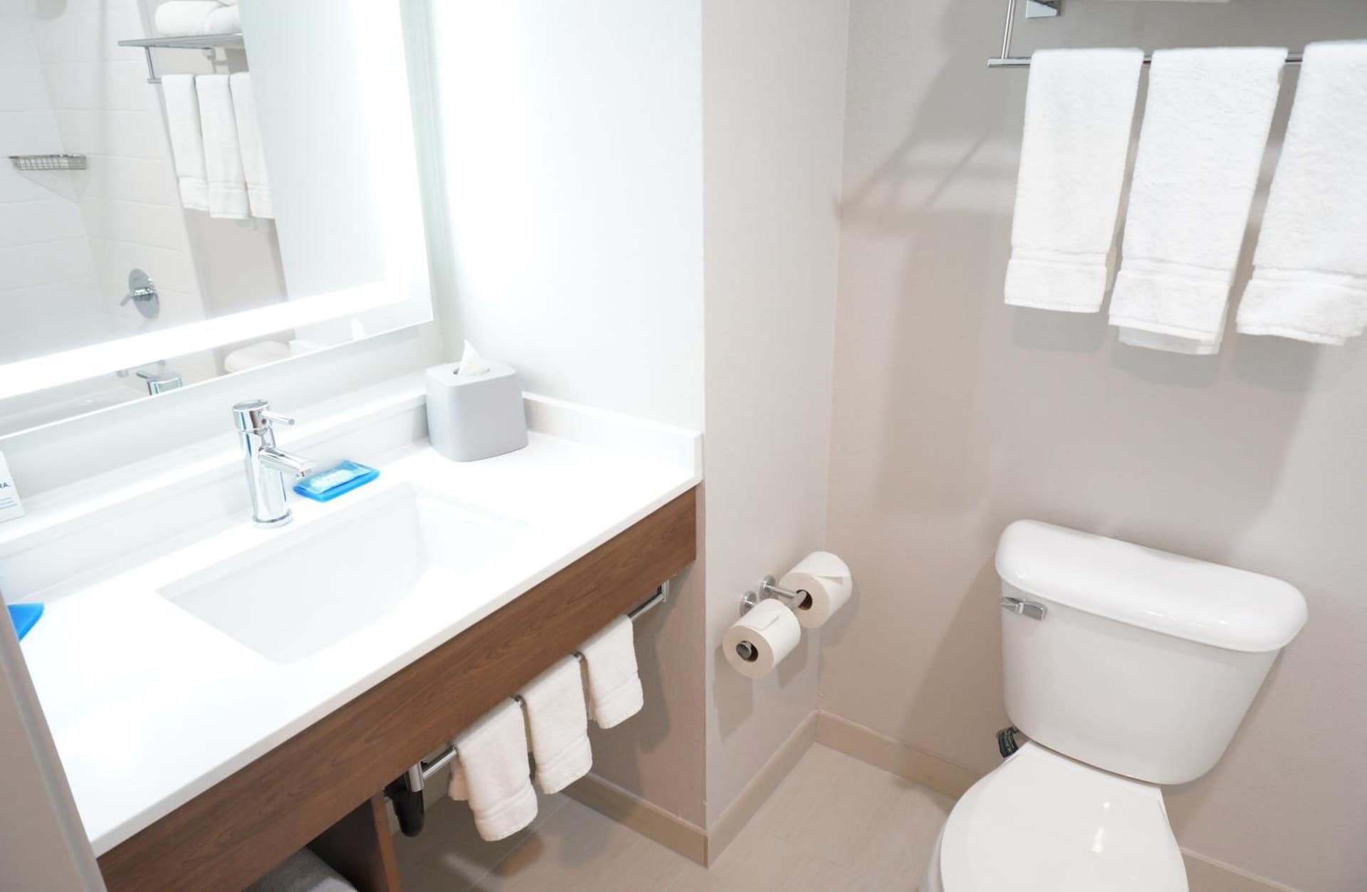 Holiday Inn Express Fremont - Milpitas Central by IHG gallery photo in Fremont, CA — image 49