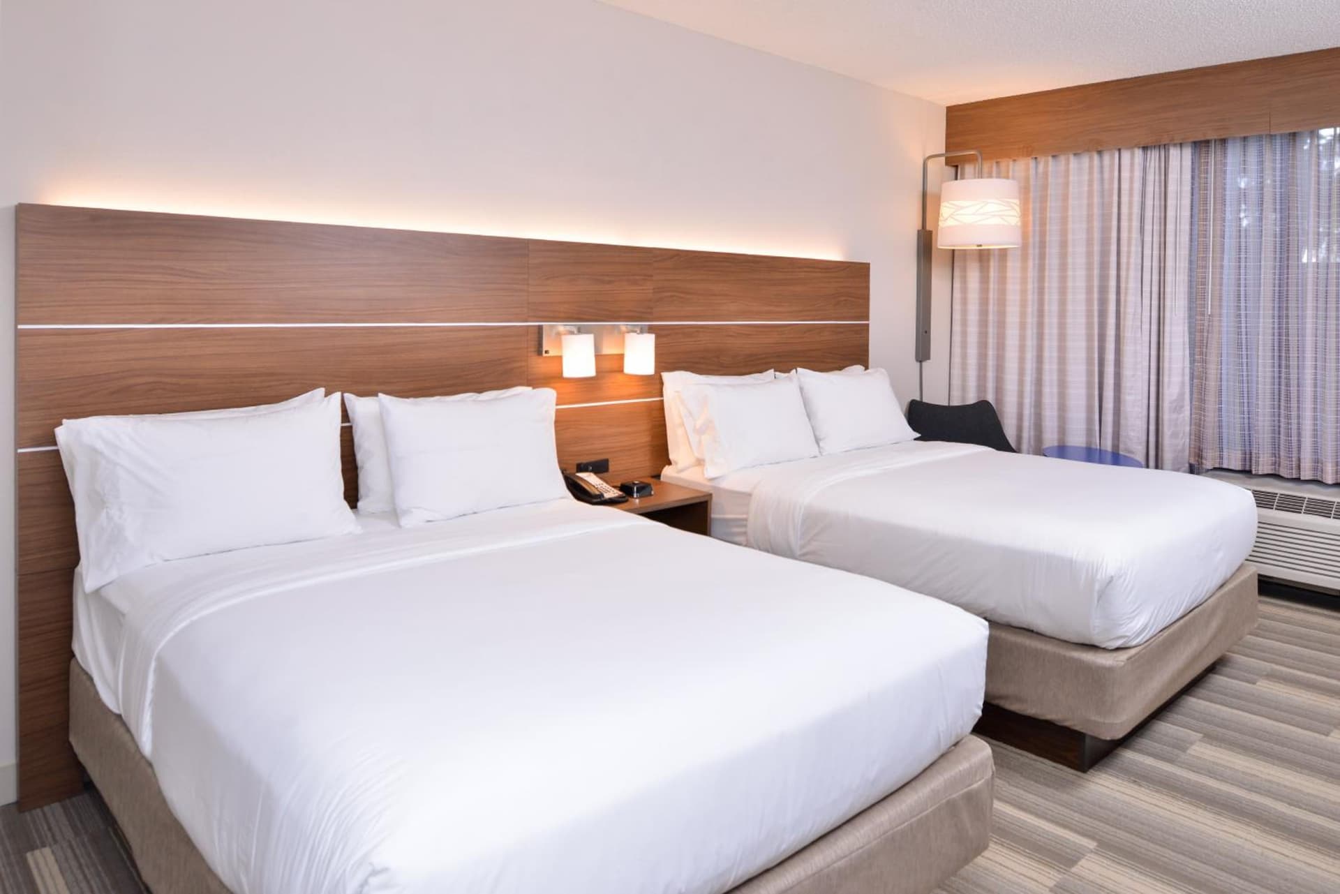 Holiday Inn Express & Suites Indianapolis Dtn-Conv Ctr Area by IHG gallery photo in Indianapolis, IN — image 10