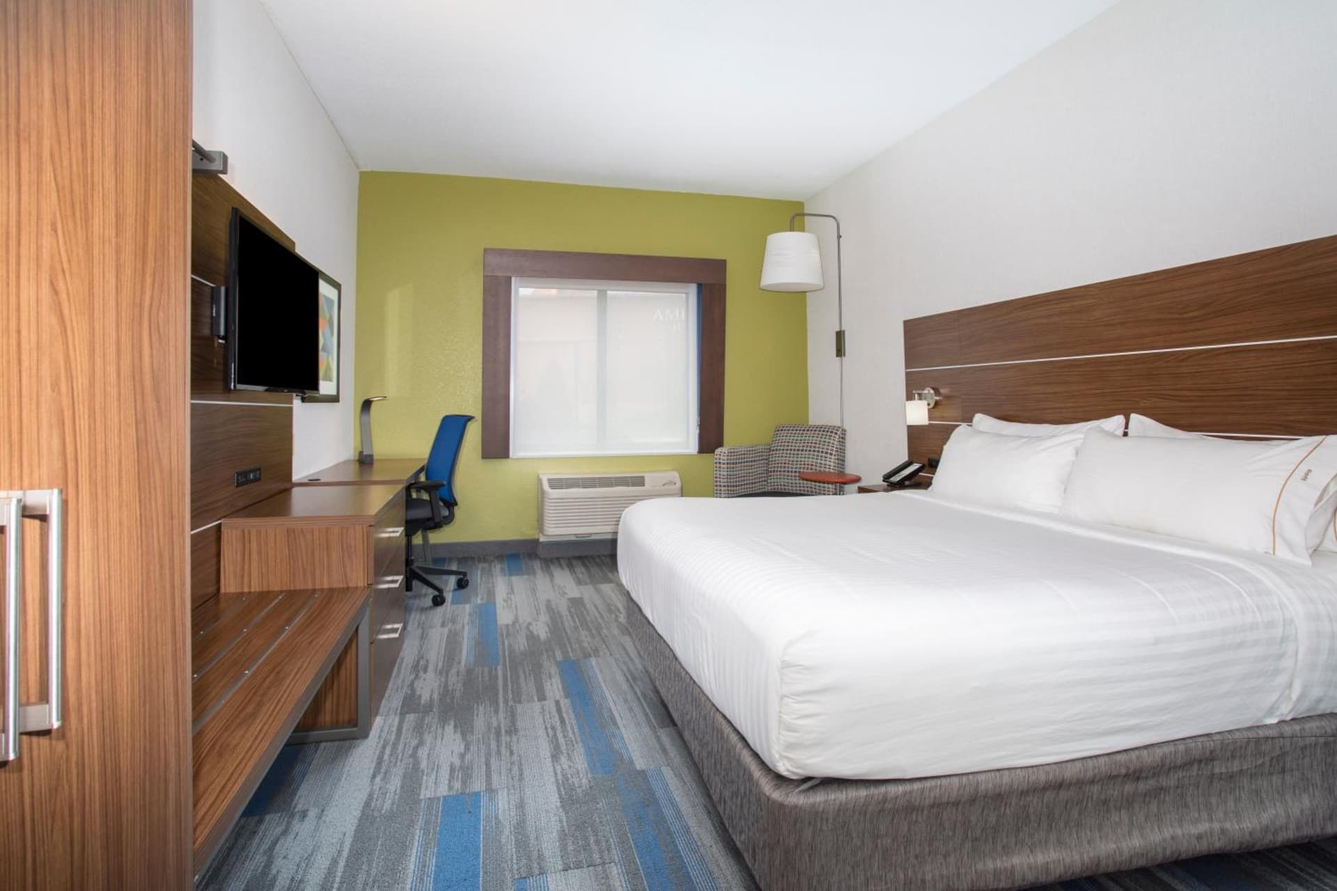 Holiday Inn Express Kansas City - at the Legends! by IHG gallery photo in Kansas City, KS — image 17