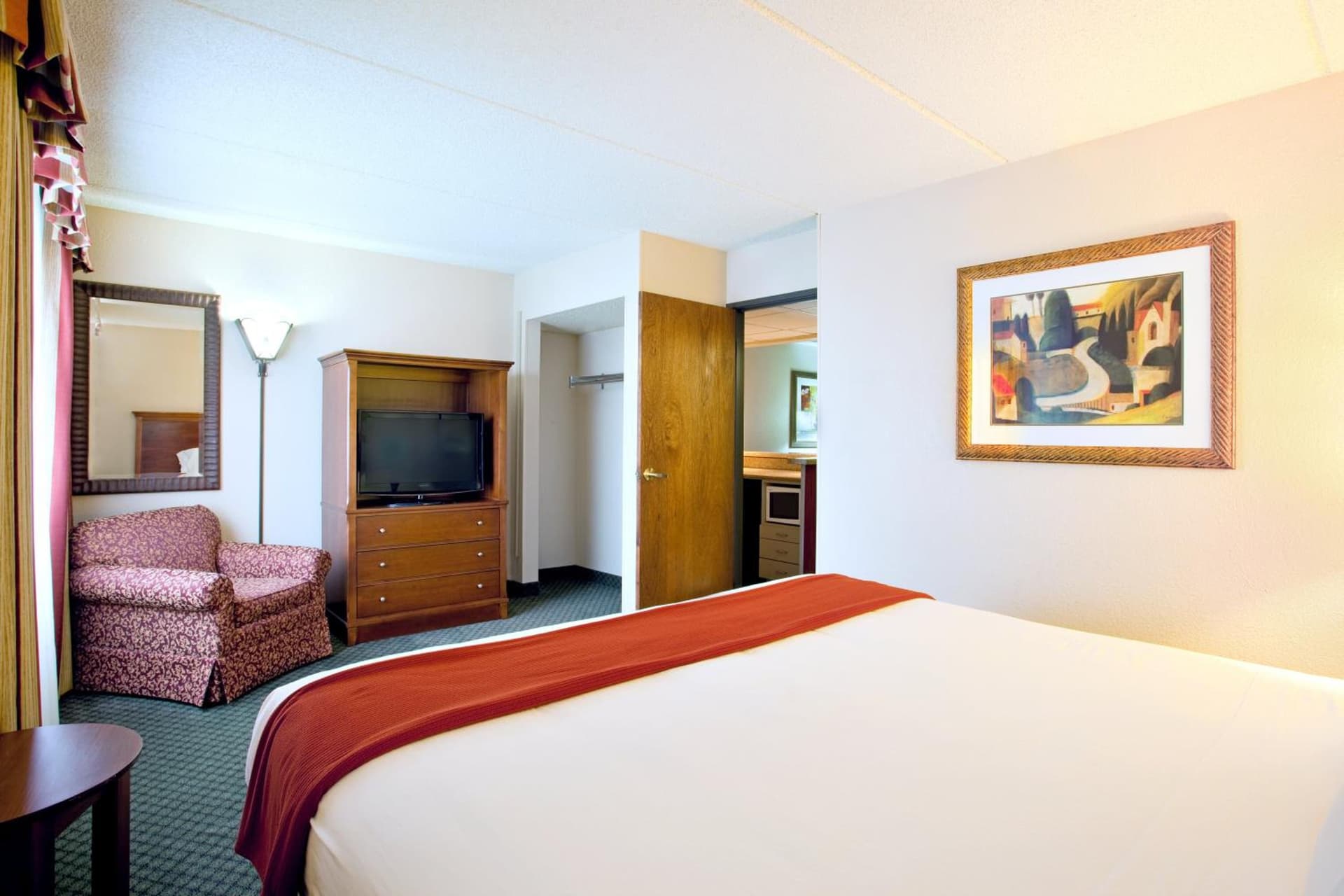 Holiday Inn Express Milwaukee - West Medical Center by IHG interior in Wauwatosa, WI — gallery photo 2