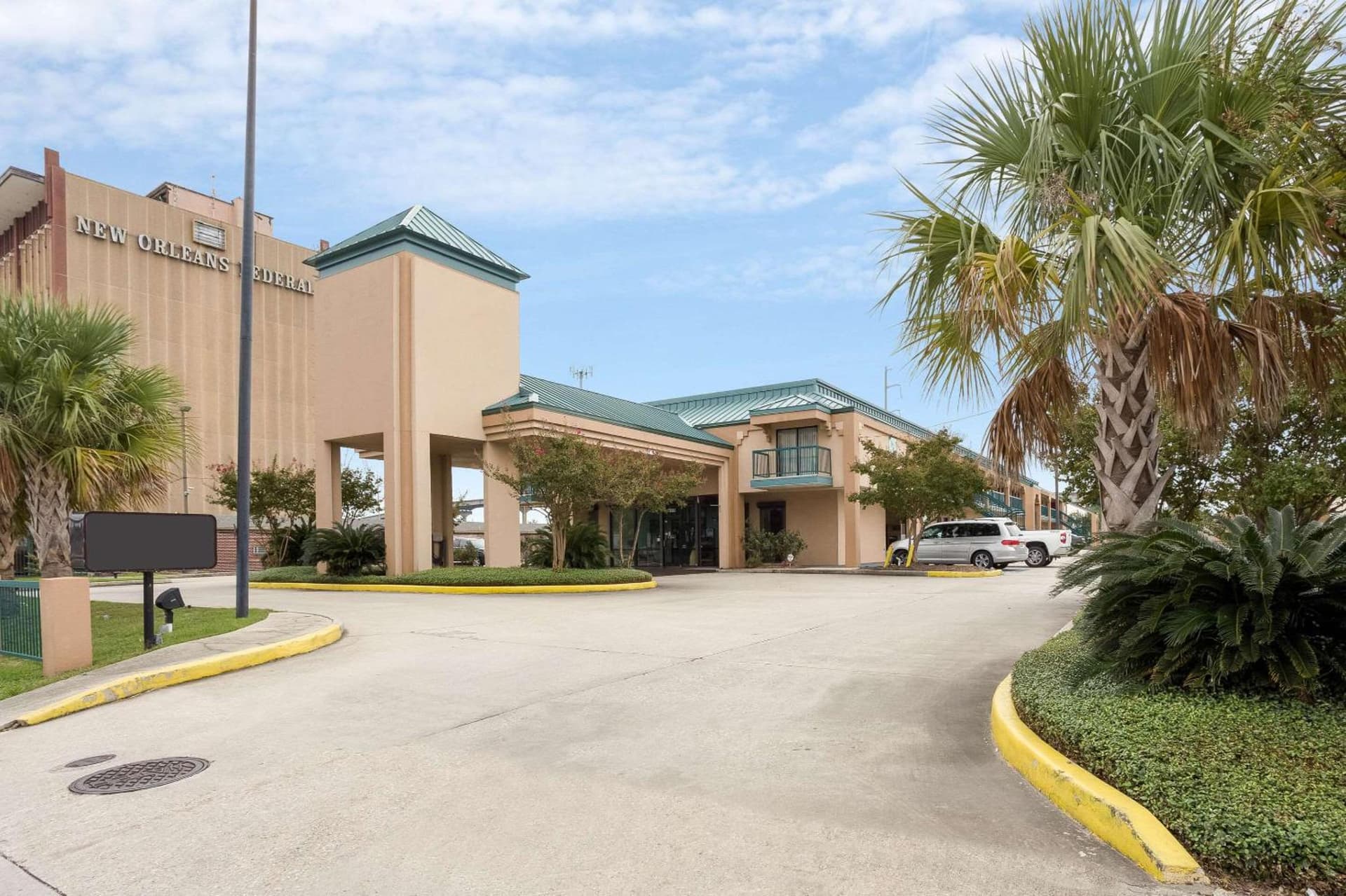 Rodeway Inn & Suites New Orleans Gentilly interior in New Orleans, LA — gallery photo 2