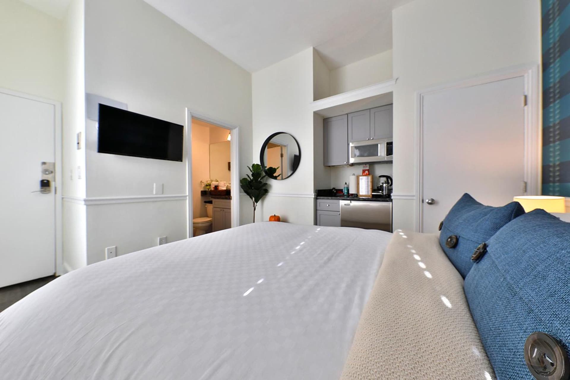 Good Hotels Boston property views in Boston, MA — gallery photo 3