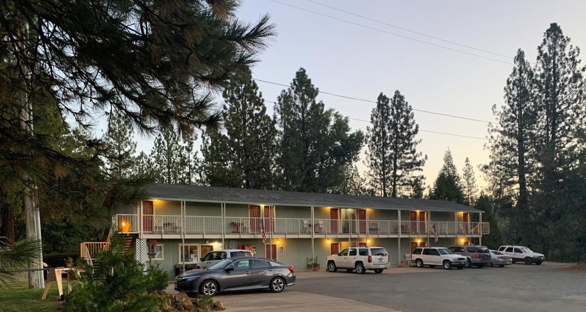 Brownsville Motel featured exterior or lobby in Brownsville, CA — similar hotel
