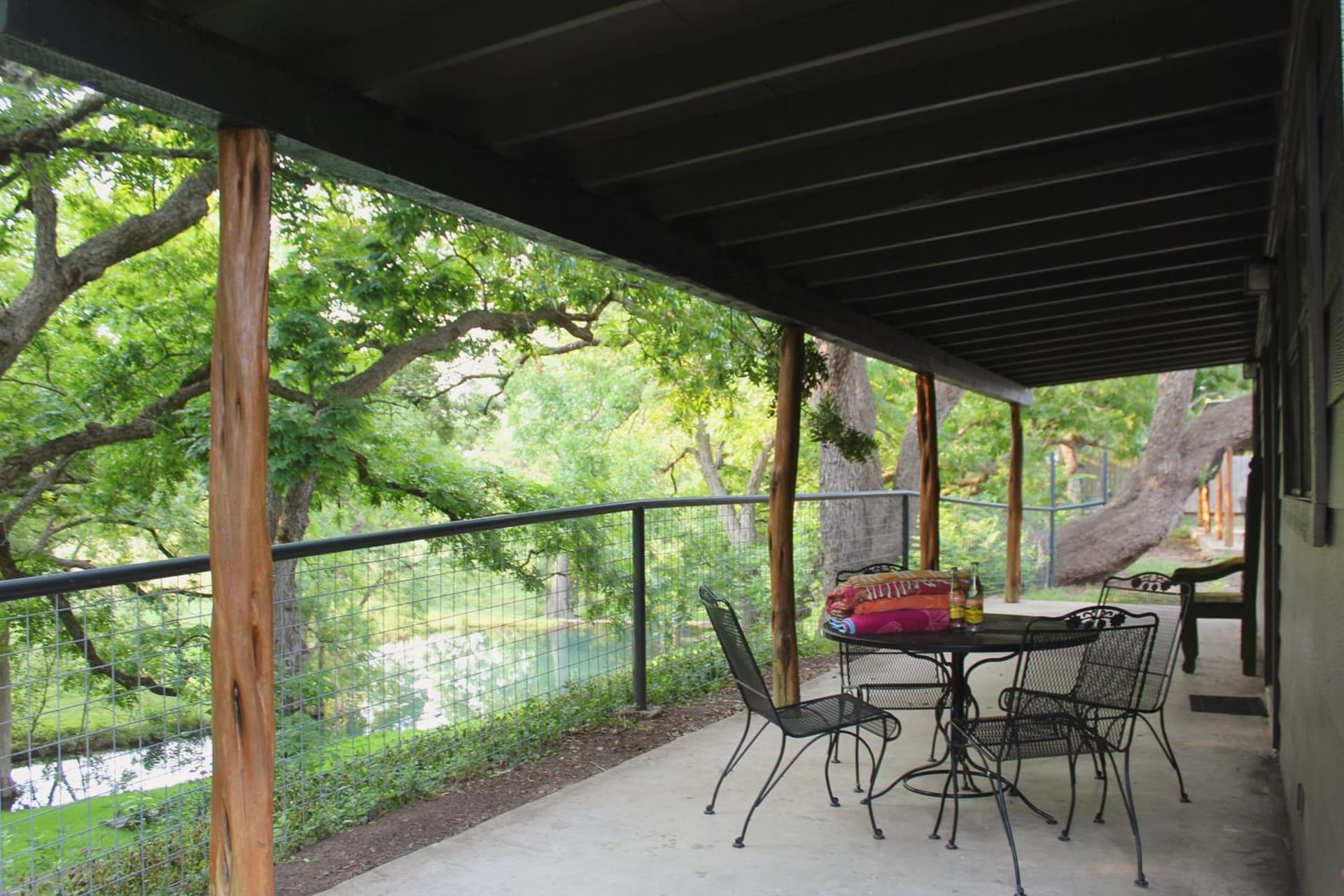 The Springs Retreat property views in Leakey, TX — gallery photo 3