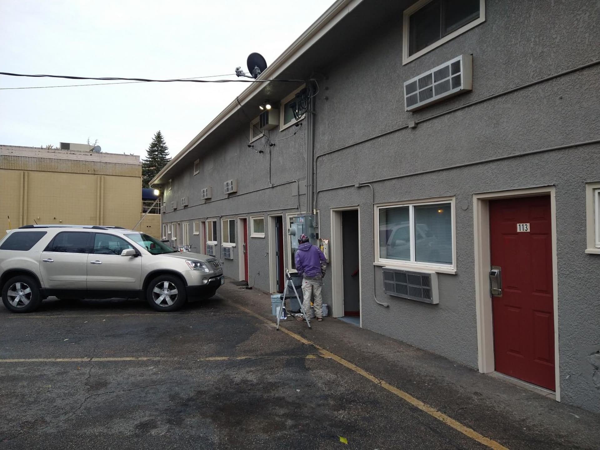Highway Motel gallery photo in Saint Paul, MN — image 9