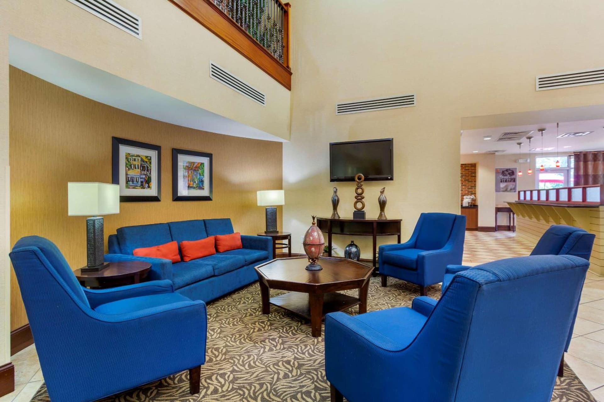 Comfort Suites Charleston West Ashley gallery photo in Charleston, SC — image 34