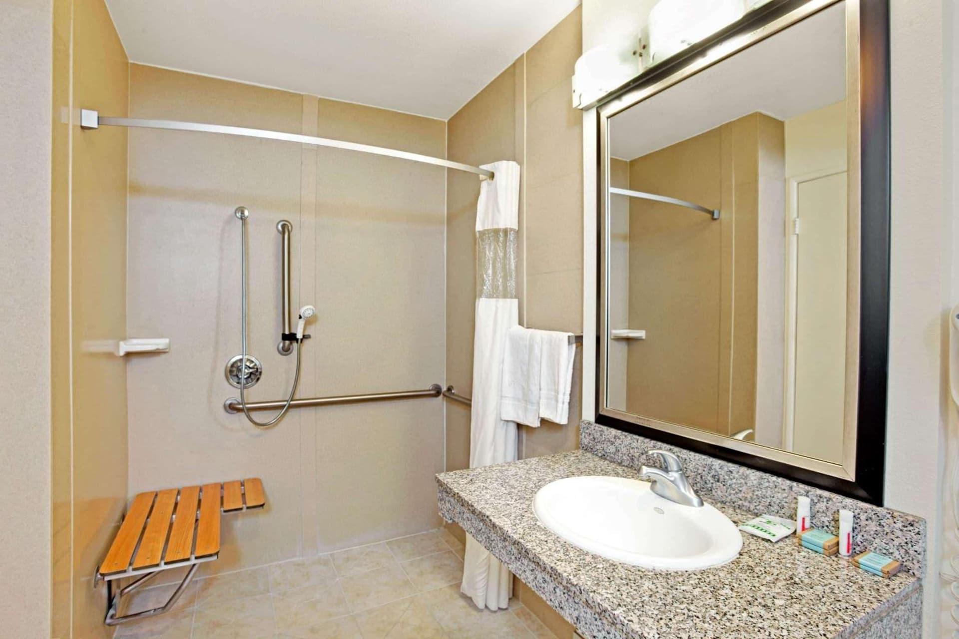 Travelodge by Wyndham Banning Casino and Outlet Mall gallery photo in Banning, CA — image 10