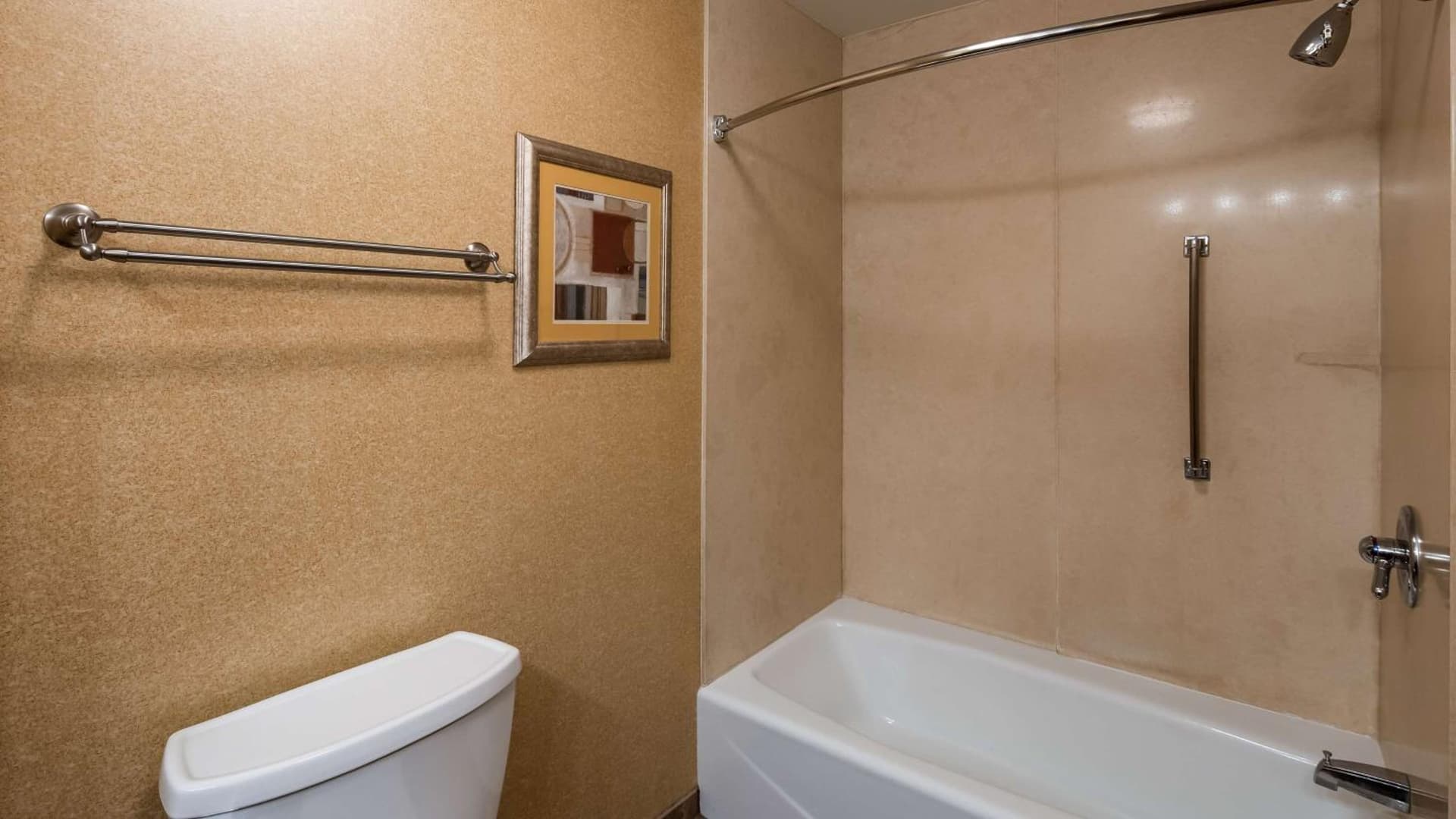 Best Western Plus North Canton Inn & Suites gallery photo in North Canton, OH — image 11