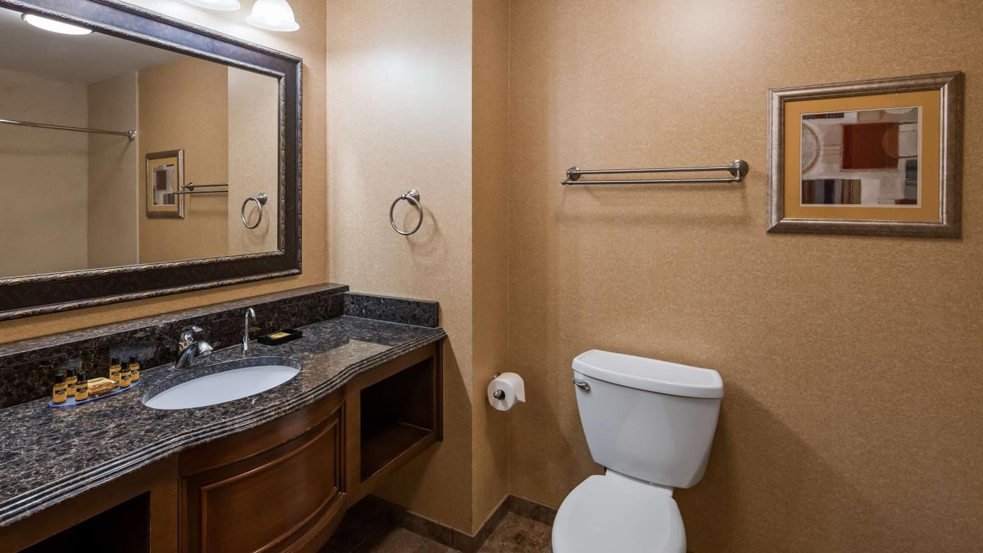 Best Western Plus North Canton Inn & Suites gallery photo in North Canton, OH — image 28