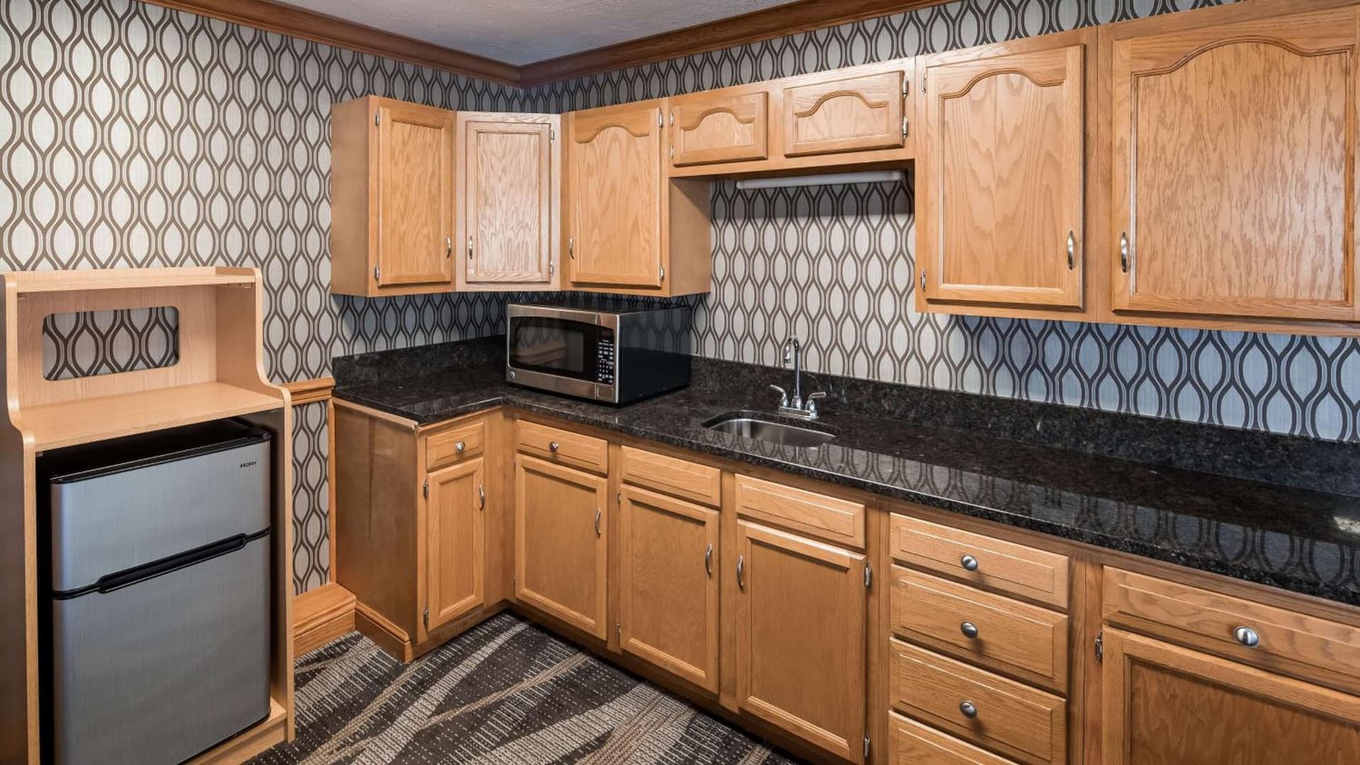 Best Western Plus North Canton Inn & Suites gallery photo in North Canton, OH — image 6