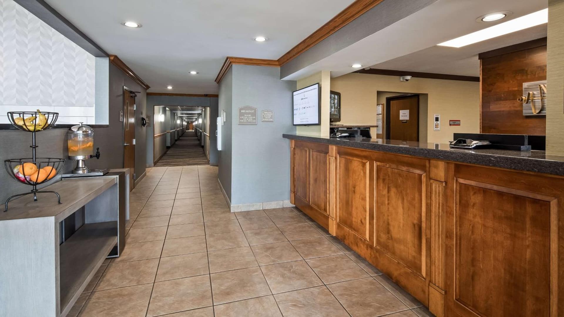 Best Western Plus North Canton Inn & Suites property views in North Canton, OH — gallery photo 3