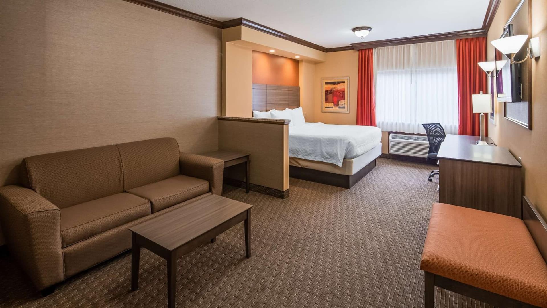 Best Western Plus North Canton Inn & Suites property views in North Canton, OH — gallery photo 3