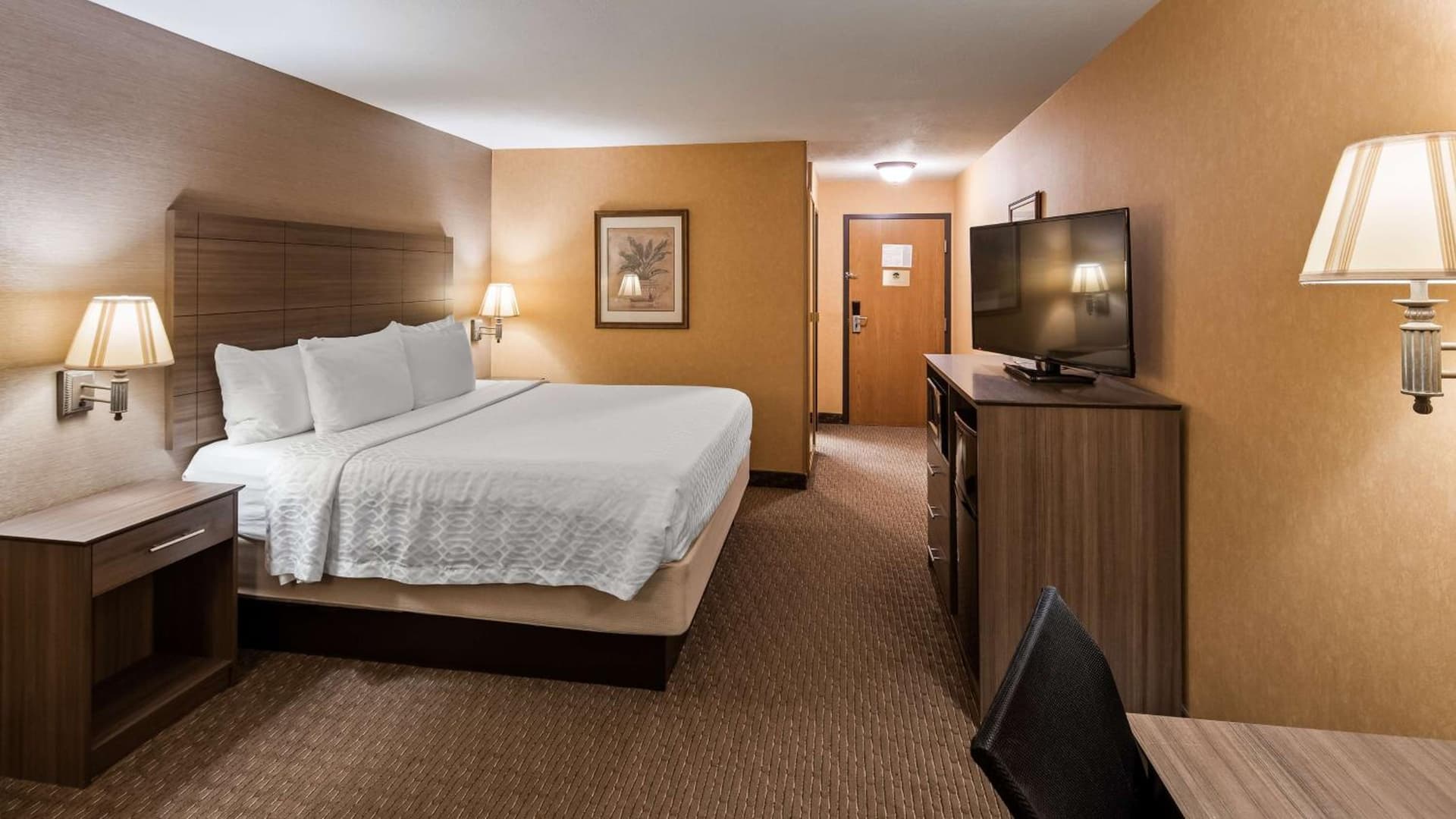 Best Western Plus North Canton Inn & Suites gallery photo in North Canton, OH — image 24