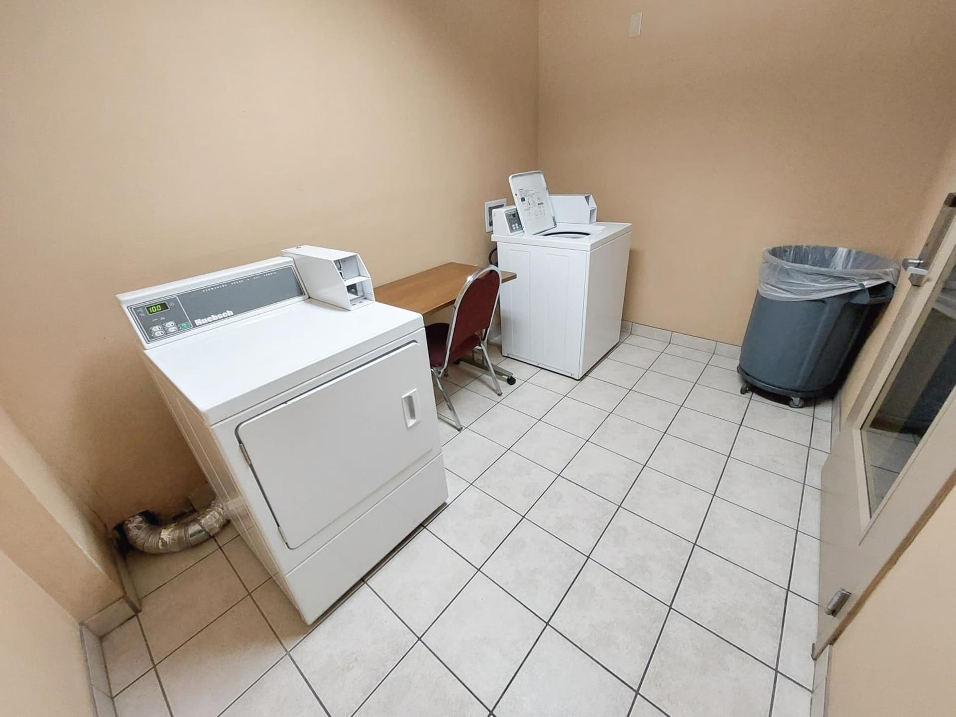 Ramada by Wyndham Reno Hotel & Casino gallery photo in Reno, NV — image 26