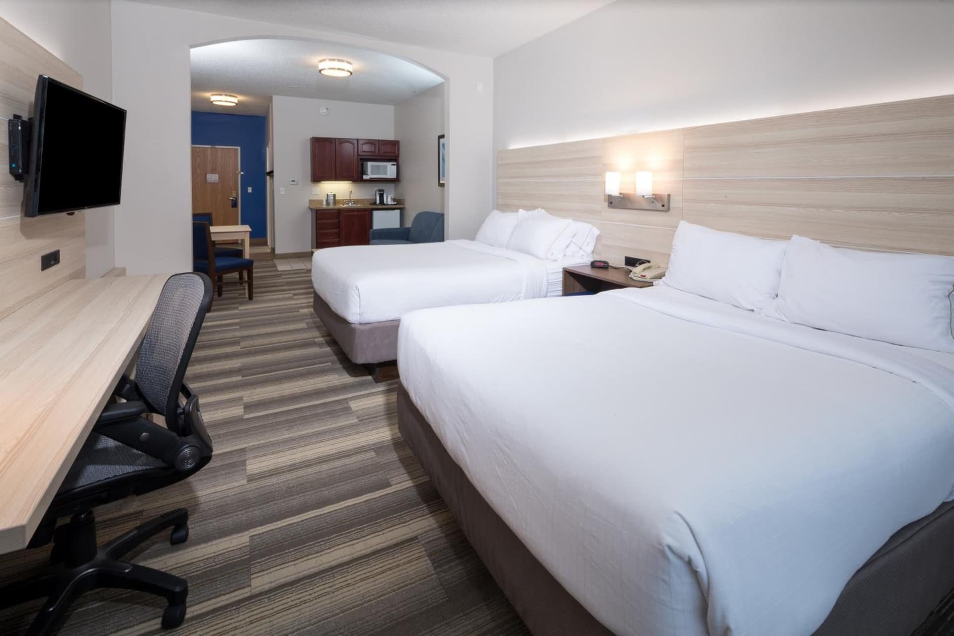 Holiday Inn Express Hotel & Suites Grand Blanc by IHG gallery photo in Grand Blanc, MI — image 23