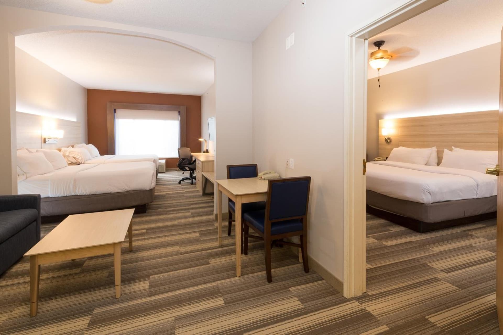 Holiday Inn Express Hotel & Suites Grand Blanc by IHG gallery photo in Grand Blanc, MI — image 14