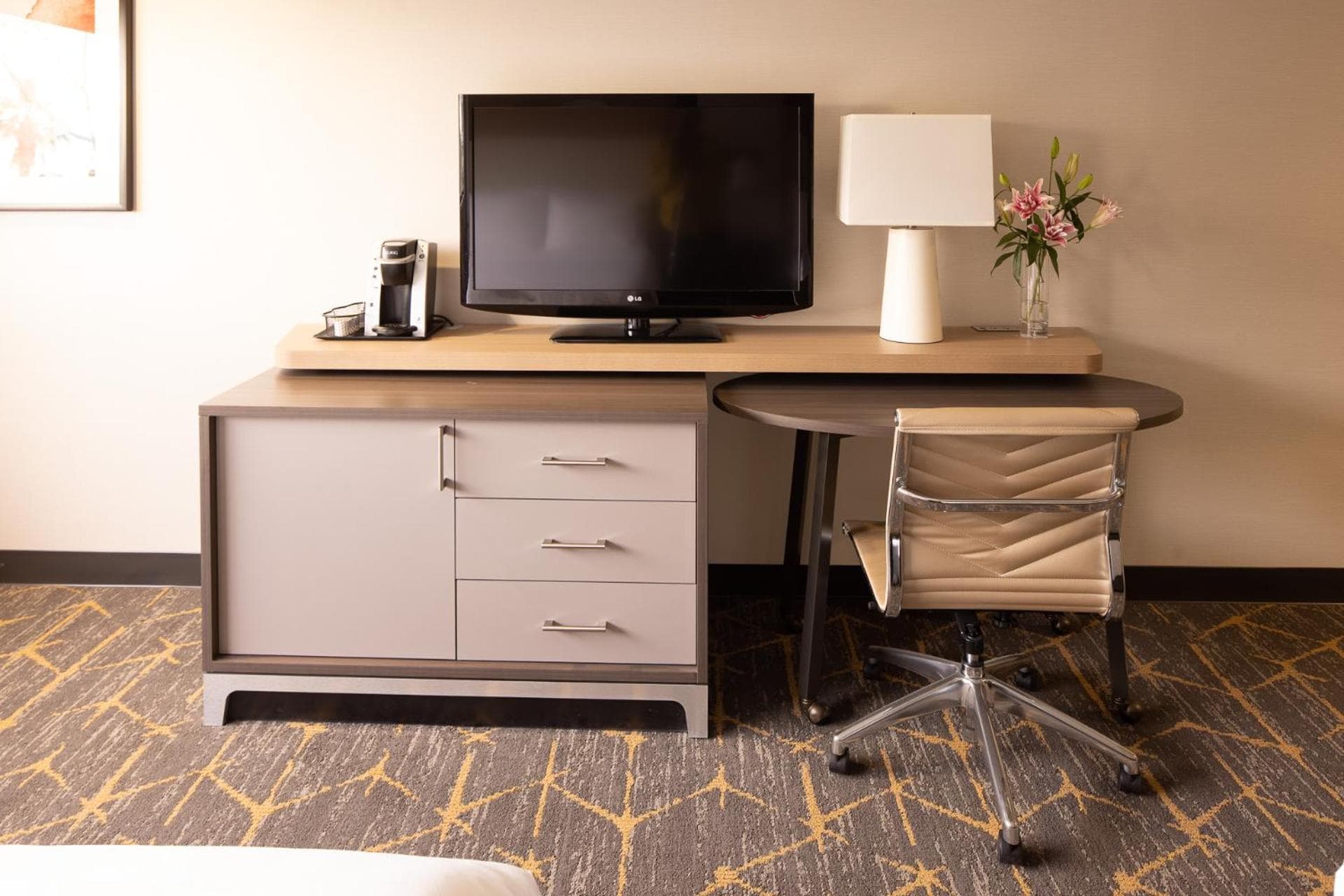 Holiday Inn Santa Ana-Orange Co Arpt by IHG gallery photo in Santa Ana, CA — image 59