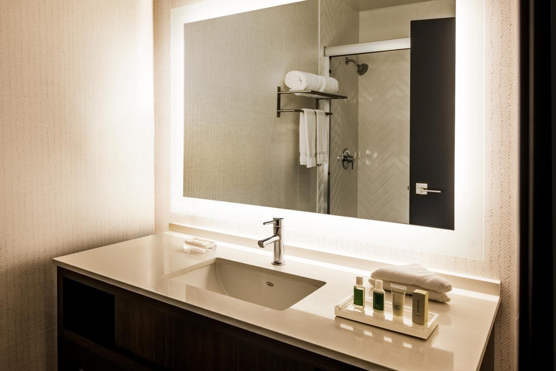Holiday Inn Santa Ana-Orange Co Arpt by IHG gallery photo in Santa Ana, CA — image 34