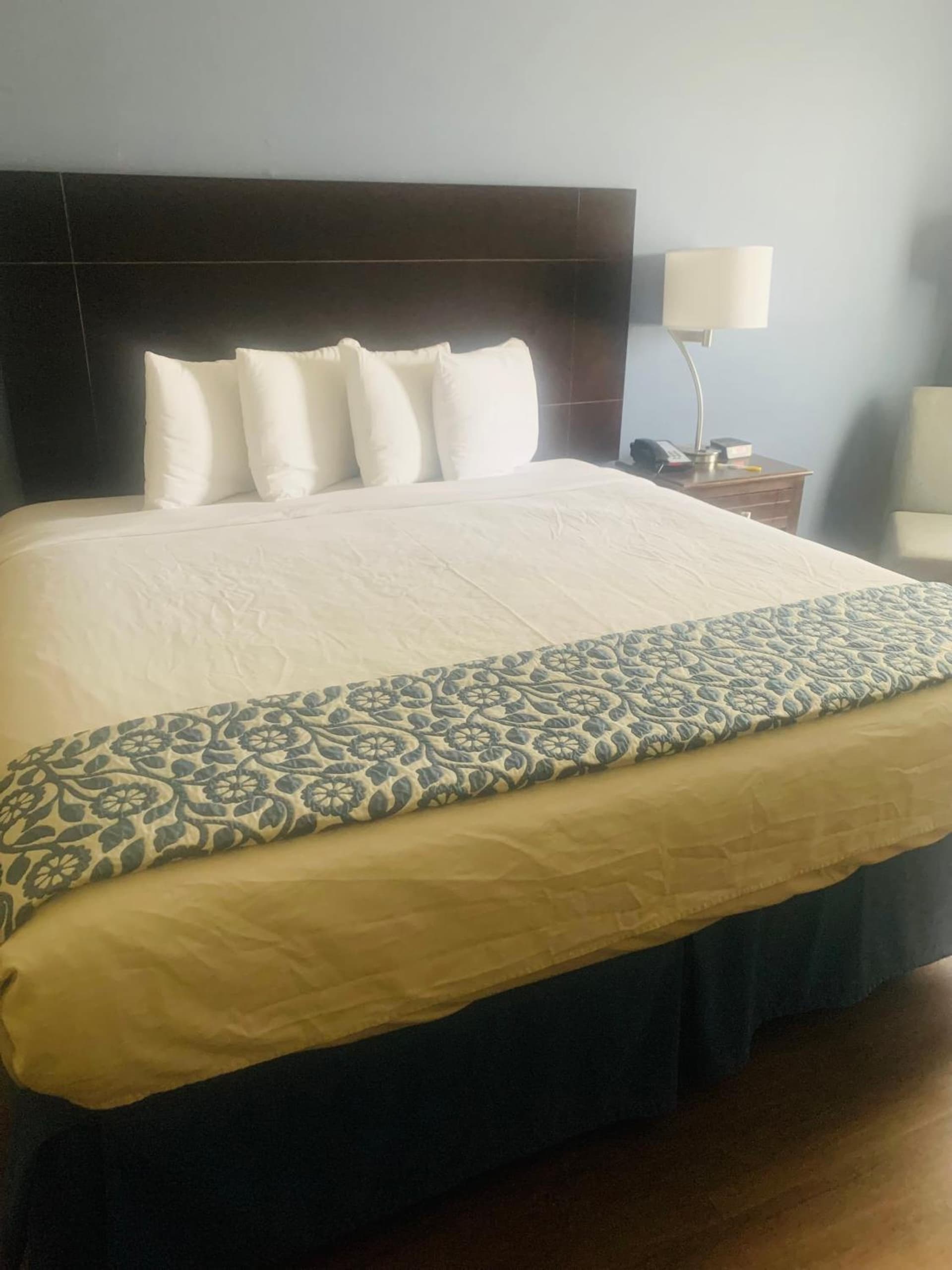 SureStay Plus by Best Western Beaumont gallery photo in Beaumont, TX — image 6