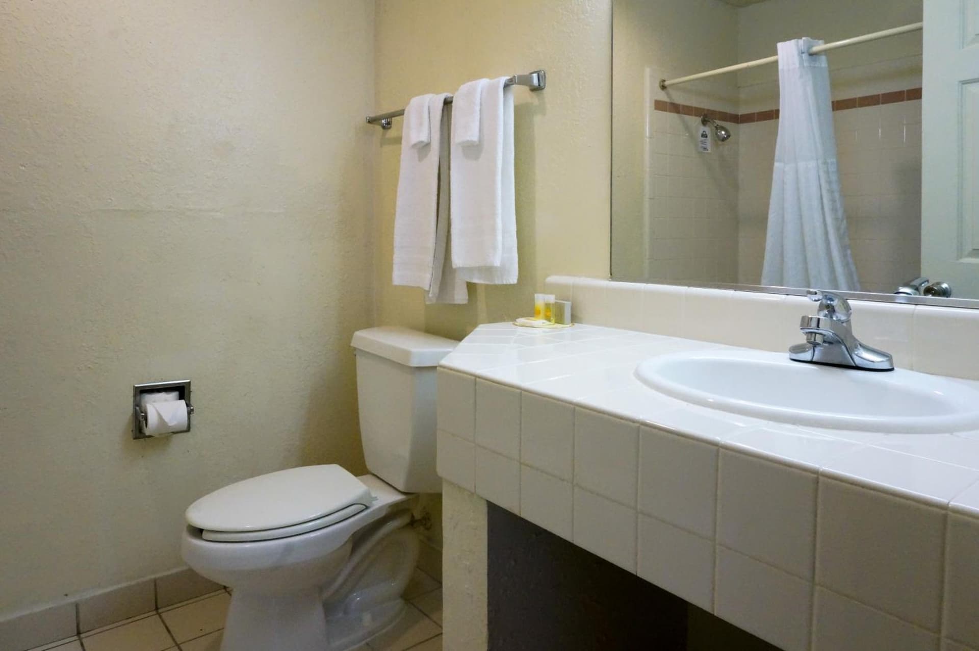 Mission Inn and Suites gallery photo in Hayward, CA — image 22