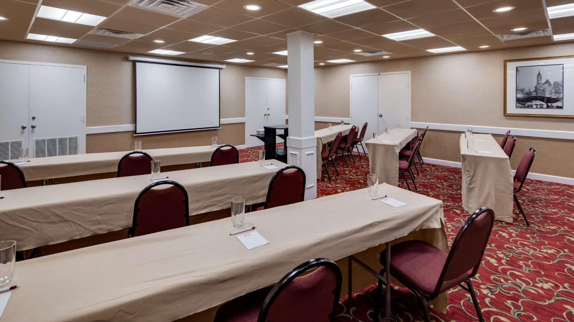 Best Western PLUS Morristown Inn-Florham Park gallery photo in Morristown, NJ — image 9