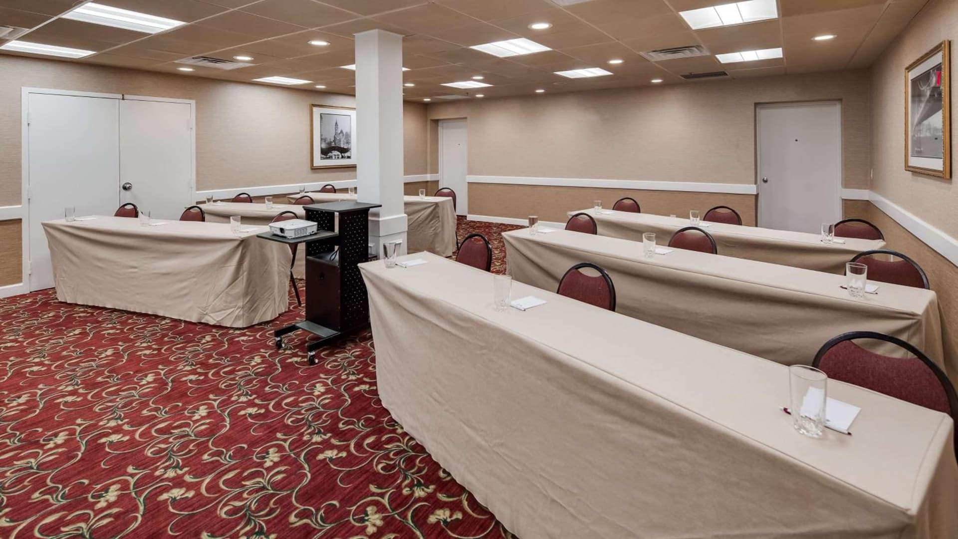 Best Western PLUS Morristown Inn-Florham Park gallery photo in Morristown, NJ — image 39