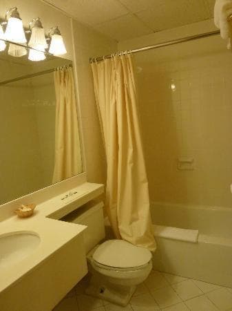 Amsterdam Hotel gallery photo in Stamford, CT — image 18