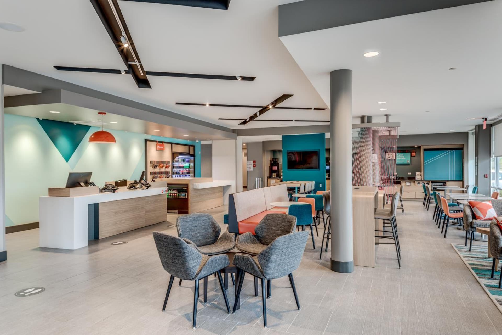 avid hotel Zeeland - Holland by IHG property views in Holland, MI — gallery photo 3