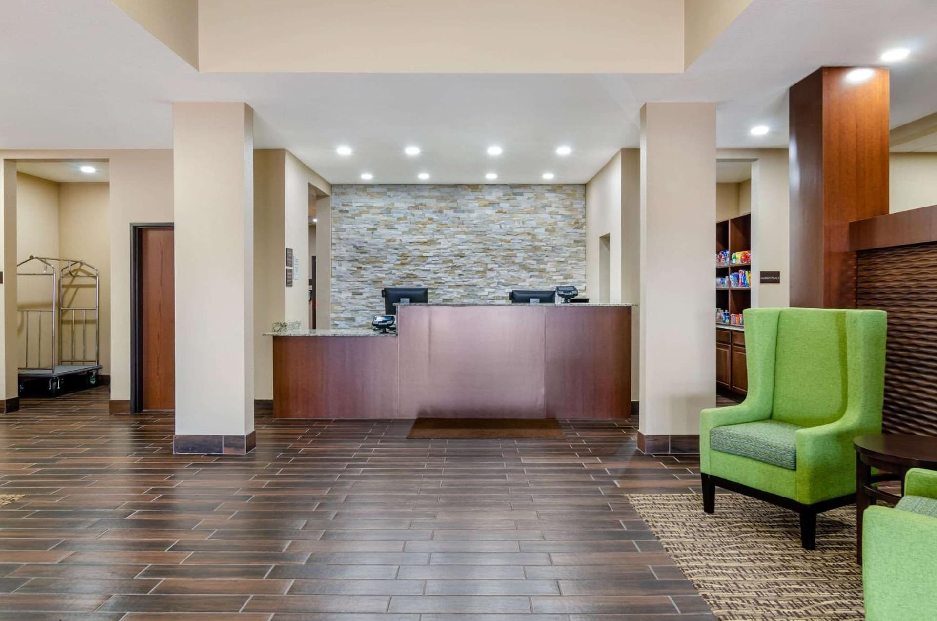 Comfort Inn & Suites Salina North property views in Salina, KS — gallery photo 3