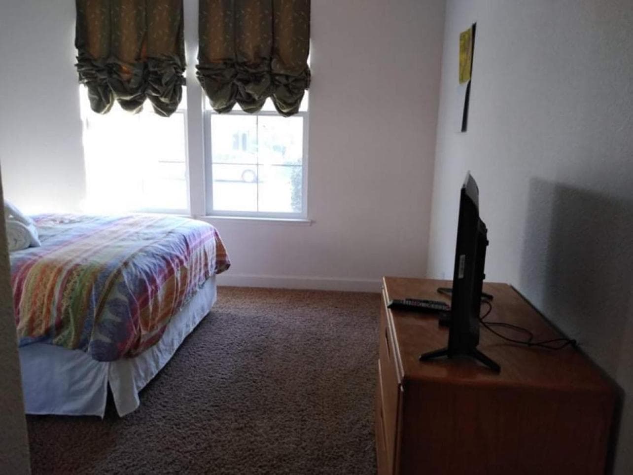 Comfort and Style Queen bedroom gallery photo in Vacaville, CA — image 14